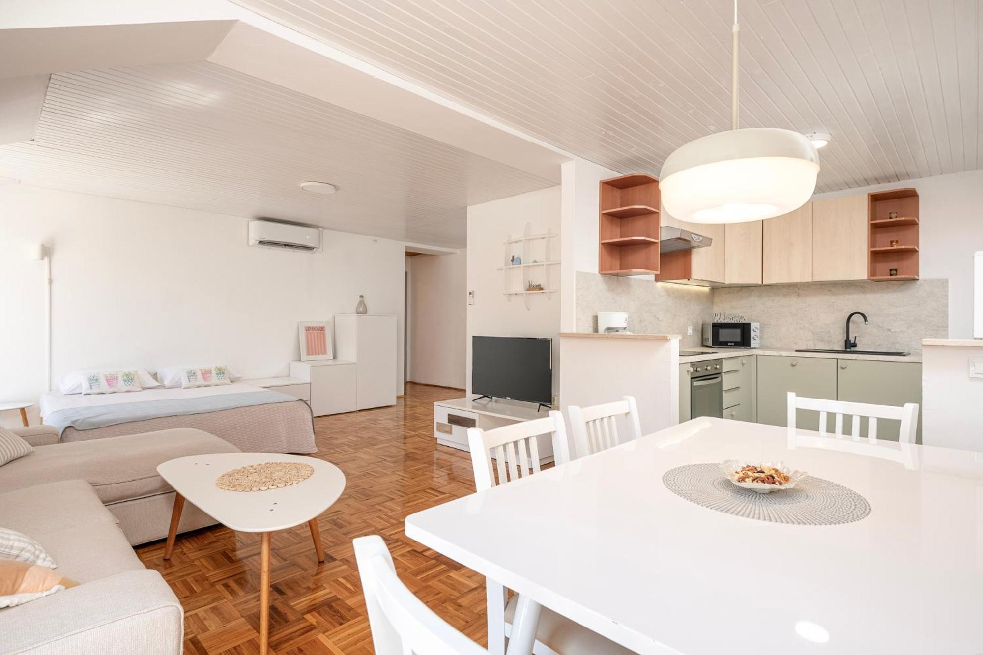 Apartments Maria ツァヴタット エクステリア 写真