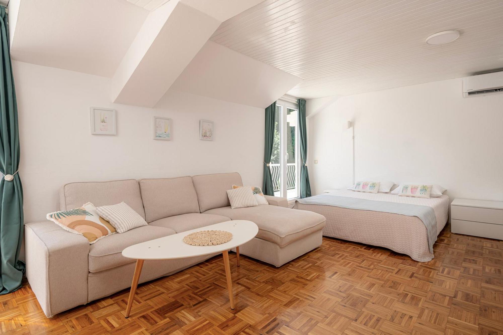Apartments Maria ツァヴタット エクステリア 写真